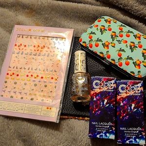 Nail polish and more kit